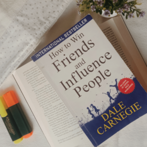 Read more about the article Review: How to Win Friends and Influence People – Favbookshelf