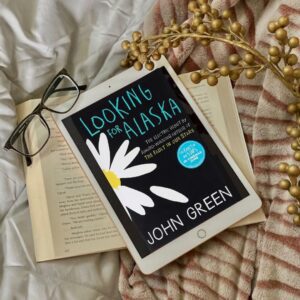 Read more about the article Looking For Alaska Book Review (Spoiler Free) | Favbookshelf