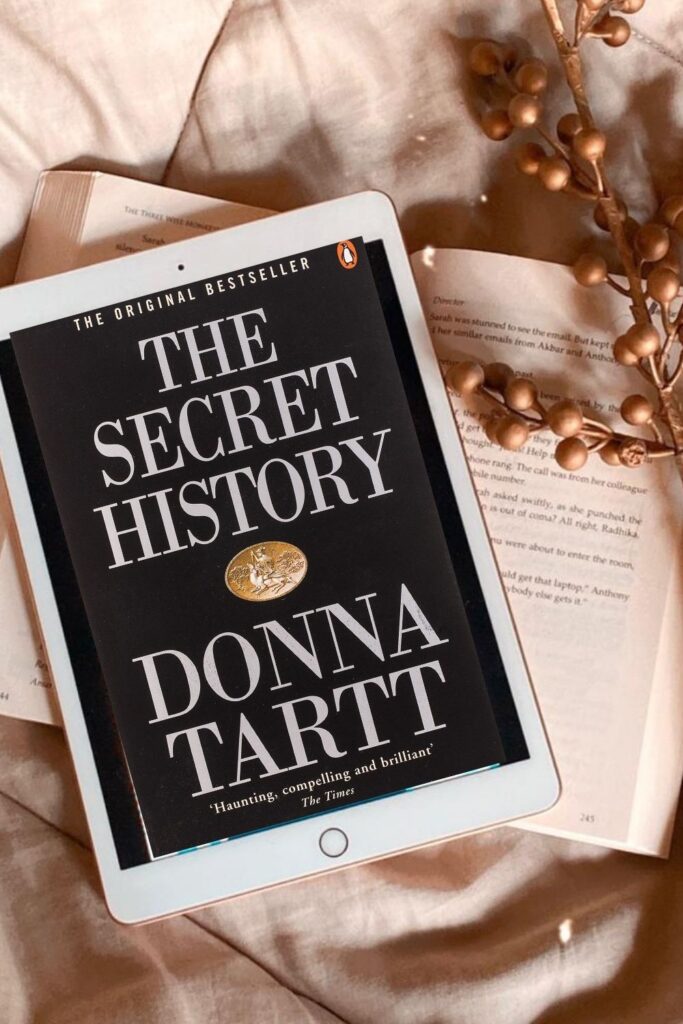 The Secret History by Donna Tartt; Dark academia books