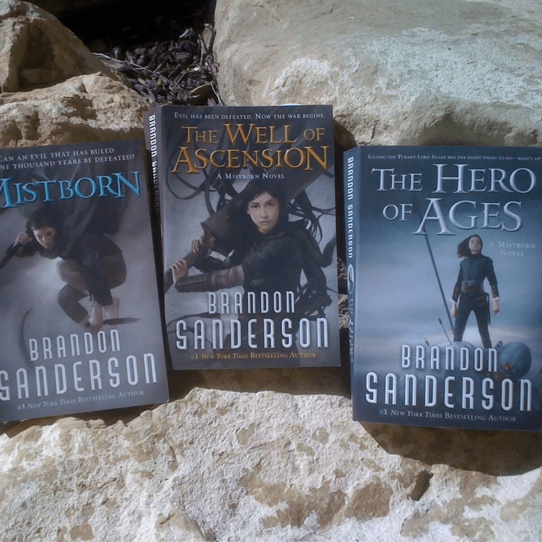 The Hero of Ages (Mistborn, #3) by Brandon Sanderson